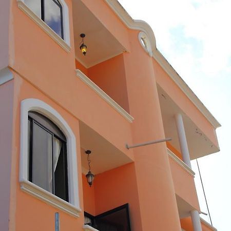 Hostal Duncan Puerto Ayora  Exterior foto